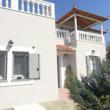 Tillia Holiday home *