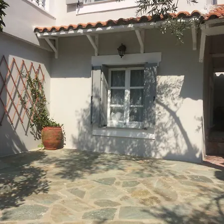 Tillia Panormos (Skopelos)