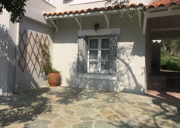 Tillia Panormos (Skopelos)